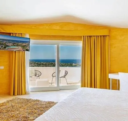 In Centro Tatiana Willa Porto Cervo
